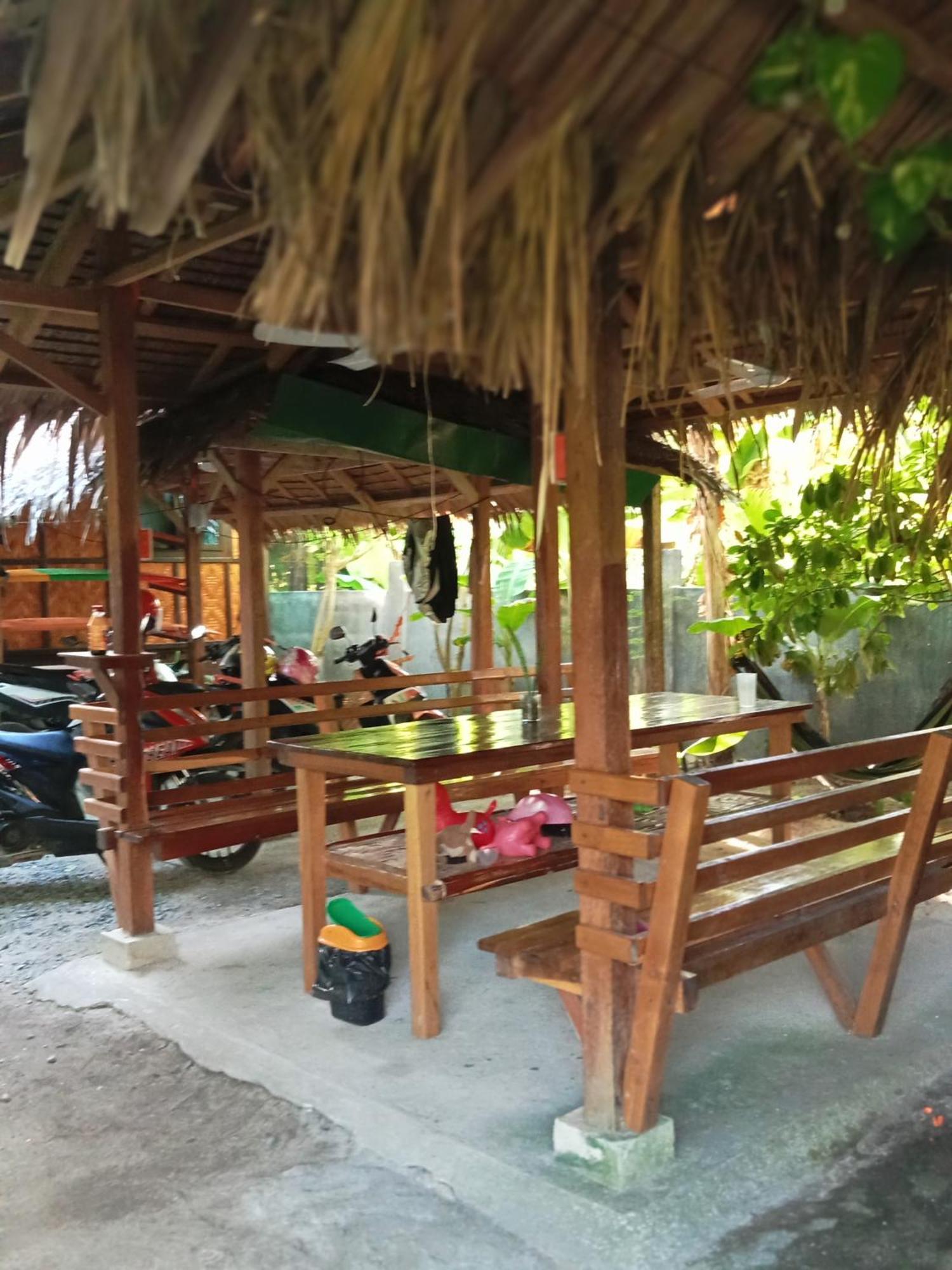 Weeroona Huts Homestay Pacifico San Isidro  Exterior photo
